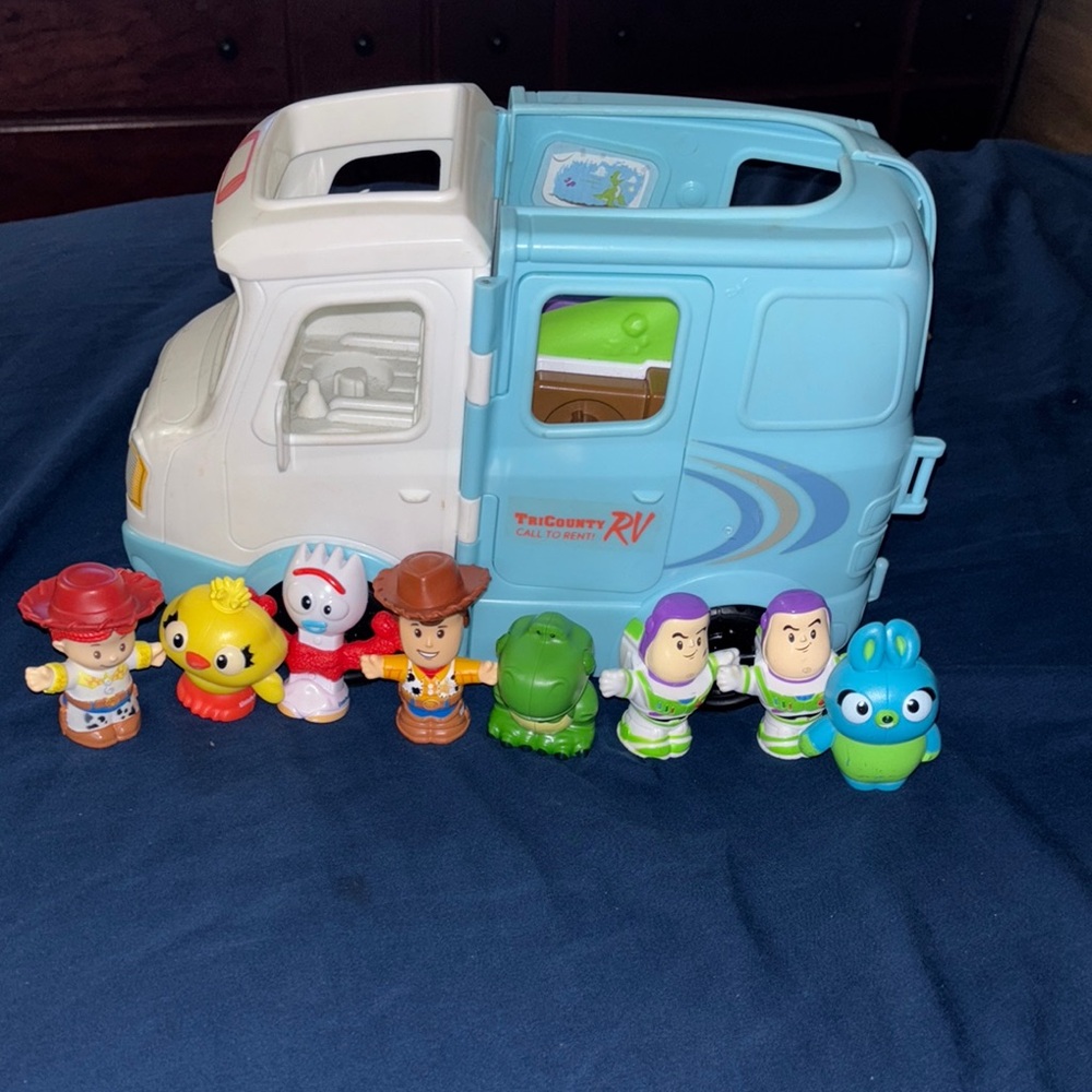 TOY STORY LITTLE PEOPLE ADVENTURE RV PLAYSET